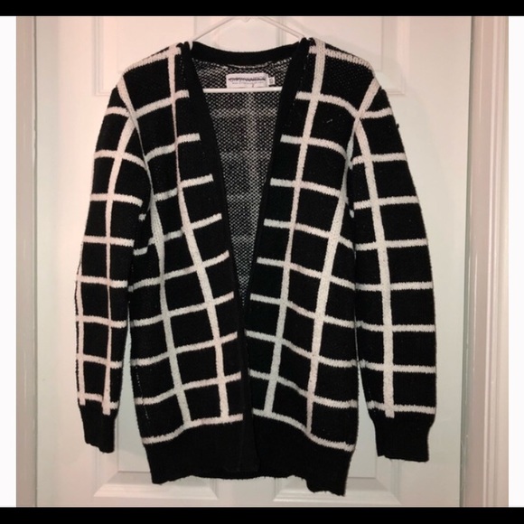 Gypsy Warrior Black and White Cardigan - Picture 5 of 5